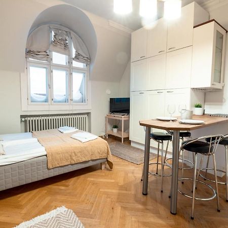 2Ndhomes Cozy & Compact Top Floor Studio In Erottaja Helsinki Luaran gambar