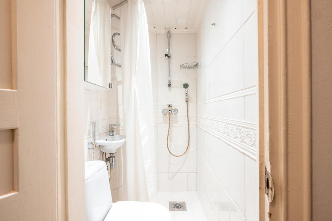 2Ndhomes Cozy & Compact Top Floor Studio In Erottaja Helsinki Luaran gambar